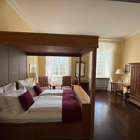 Hotel Schloss Hoehnscheid Бад Аролзен Екстериор снимка