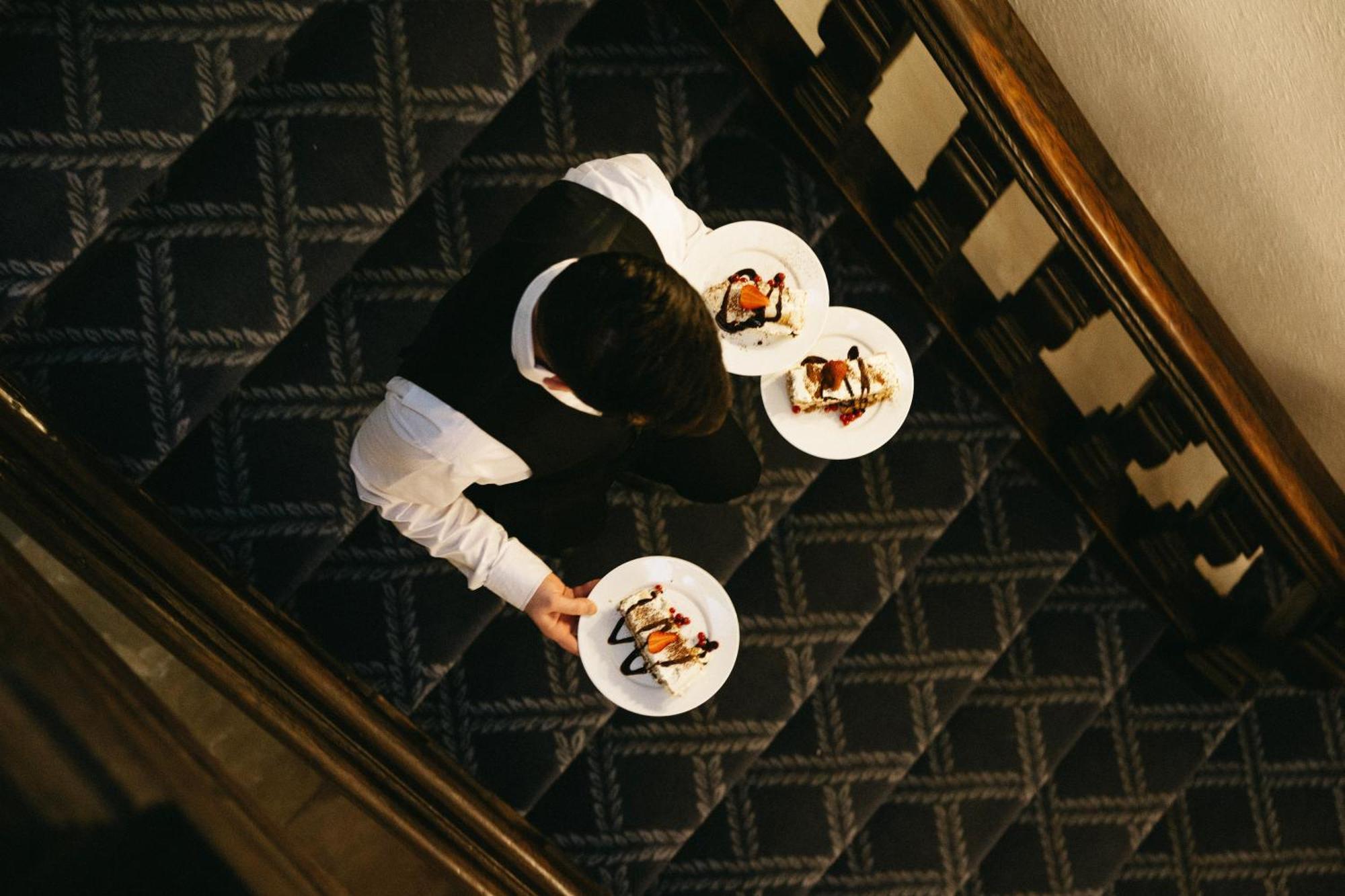 Hotel Schloss Hoehnscheid Бад Аролзен Екстериор снимка