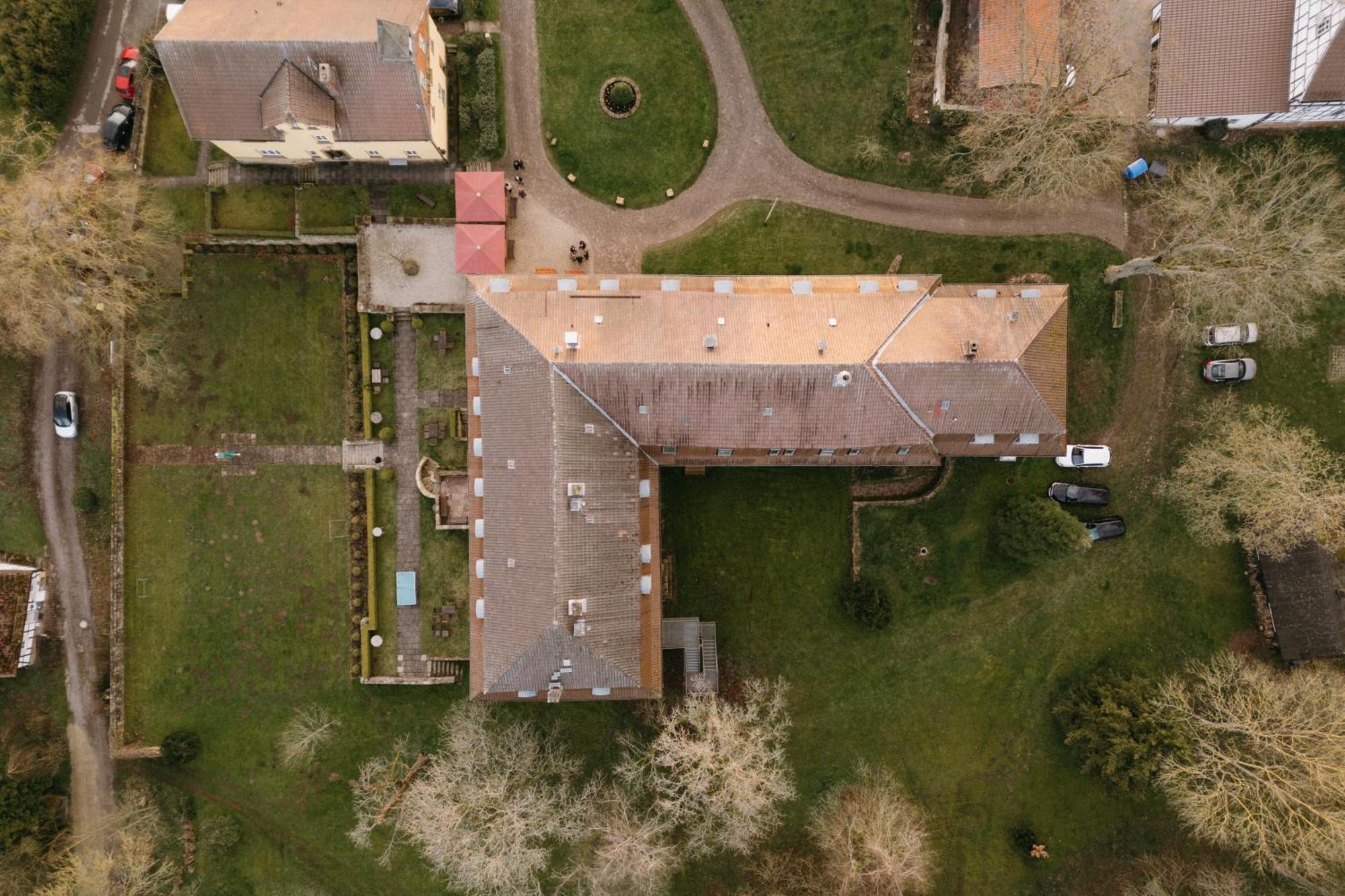 Hotel Schloss Hoehnscheid Бад Аролзен Екстериор снимка
